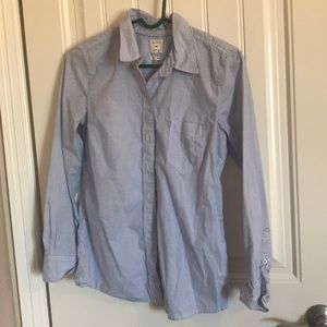 Gap boyfriend fitted button up